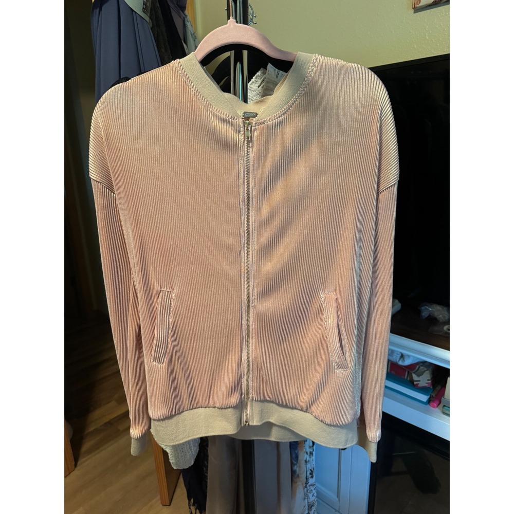 Gimmicks by BKE Pink Jacket Tan Ribbed Trim Crew Neck Large